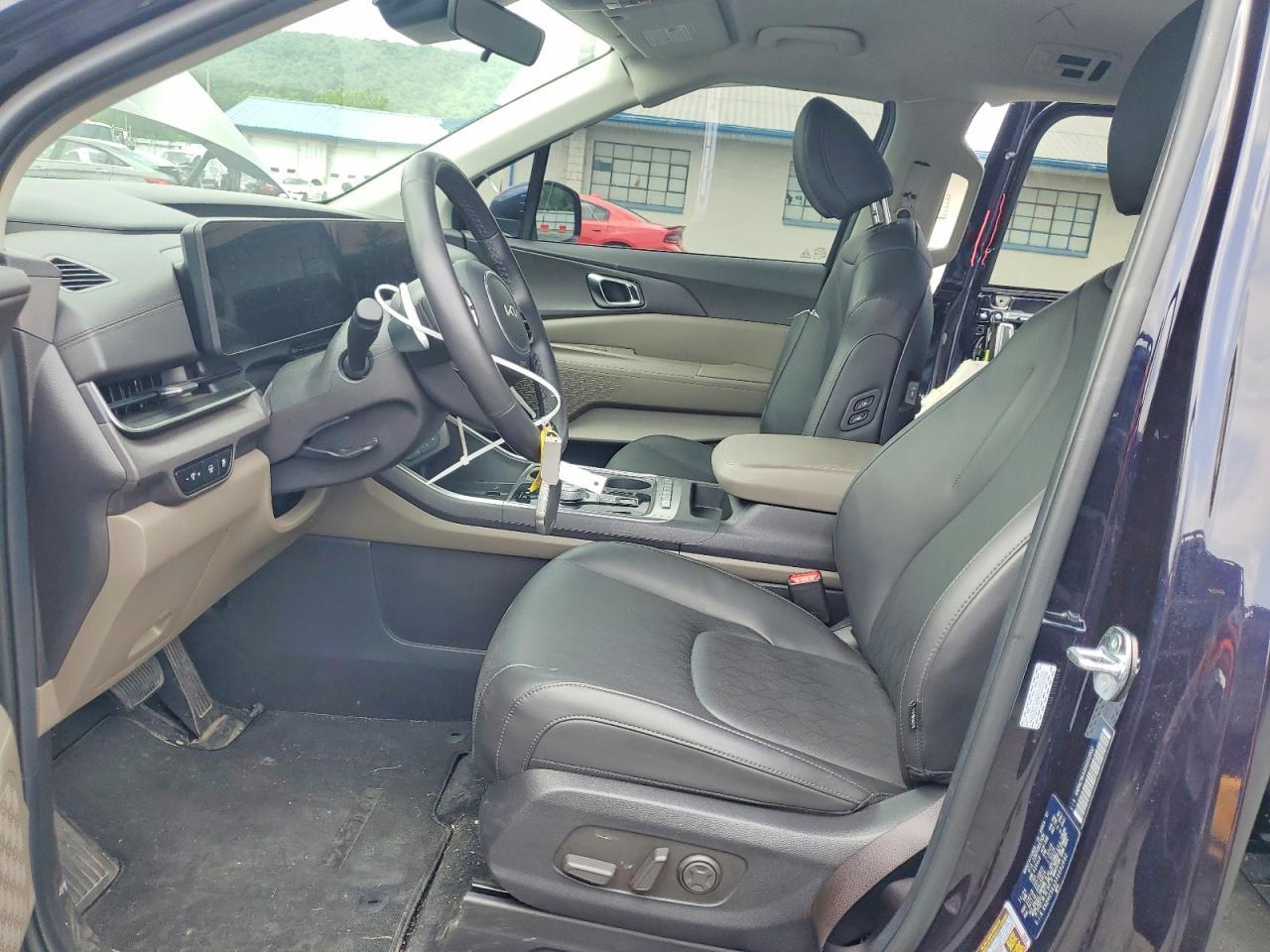 2025 KIA Carnival
