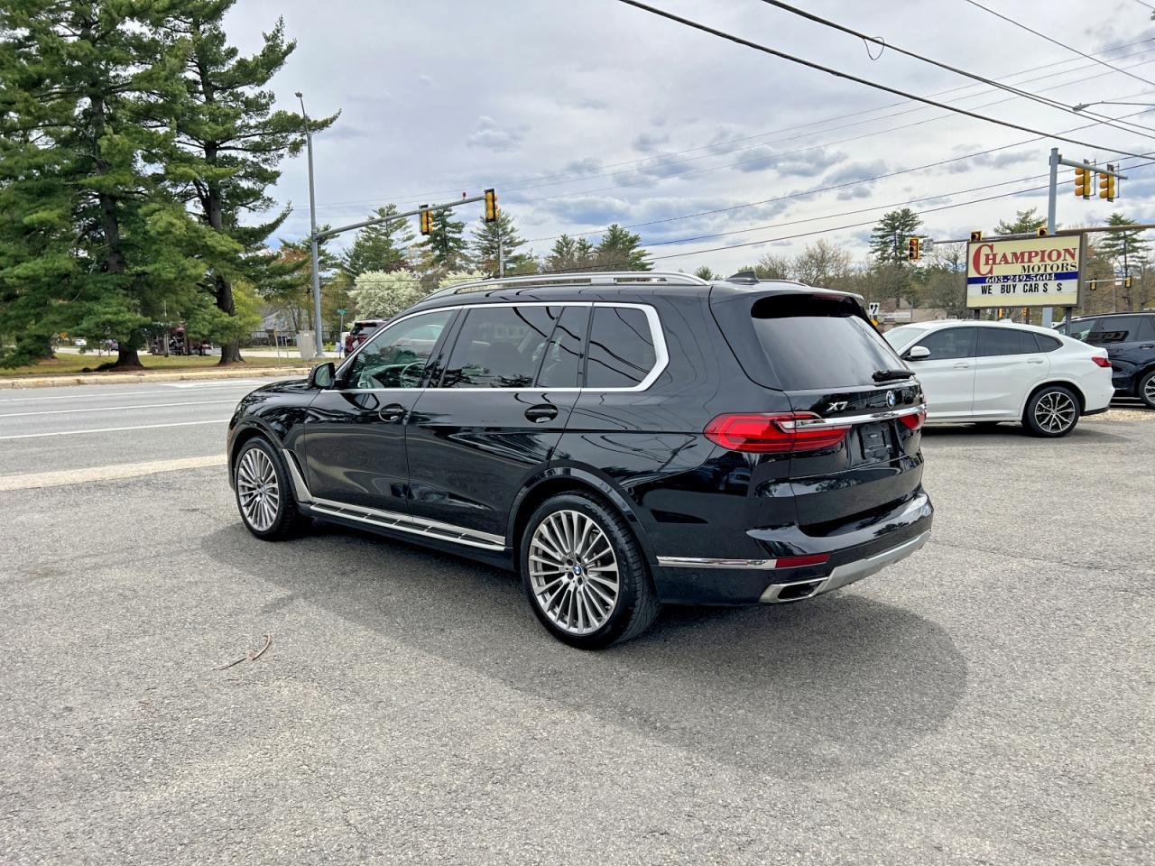 2021 BMW X7