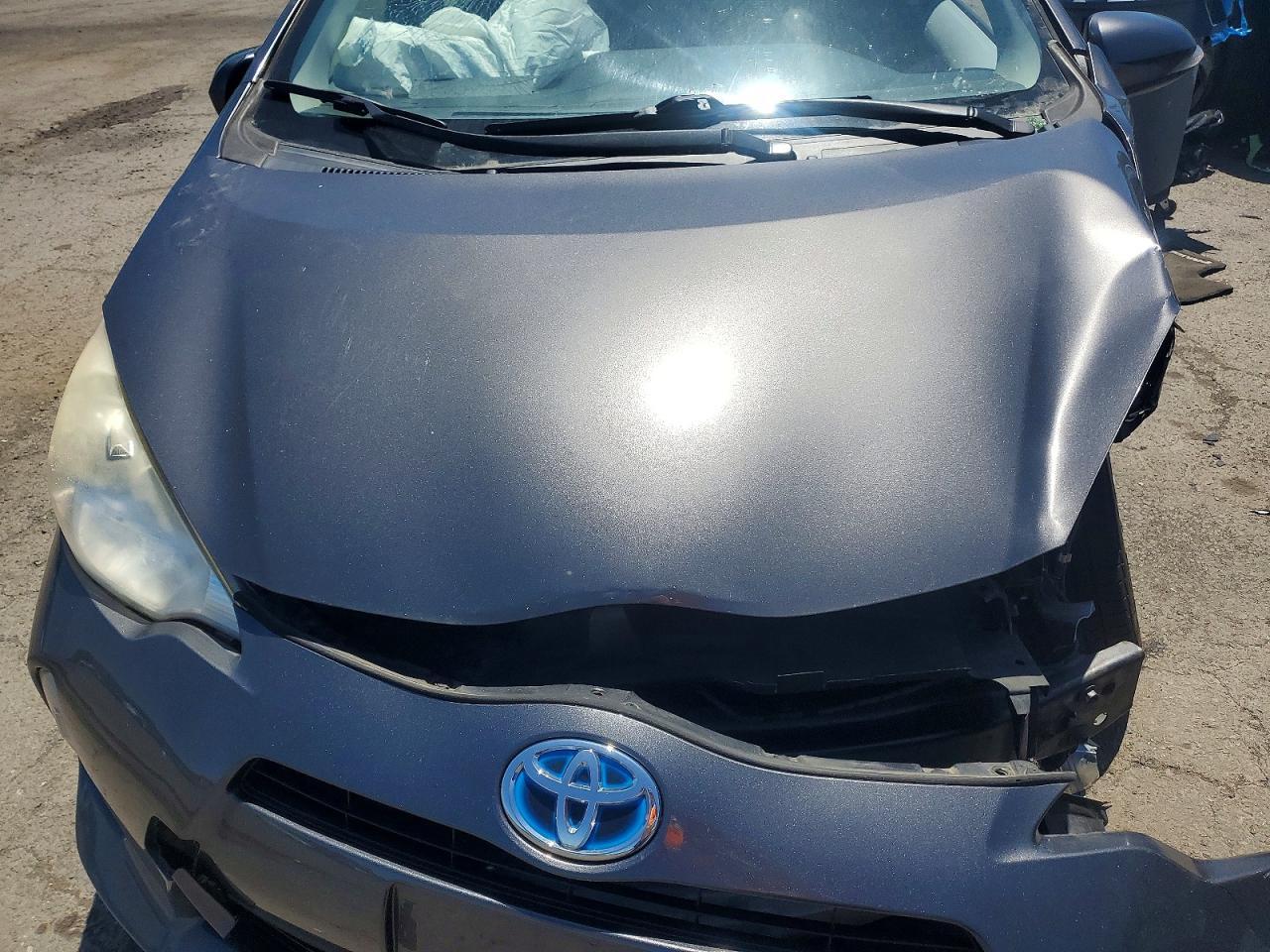 2012 TOYOTA Prius c