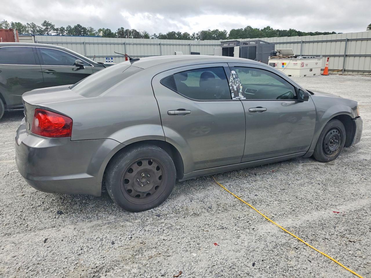 2012 DODGE Avenger