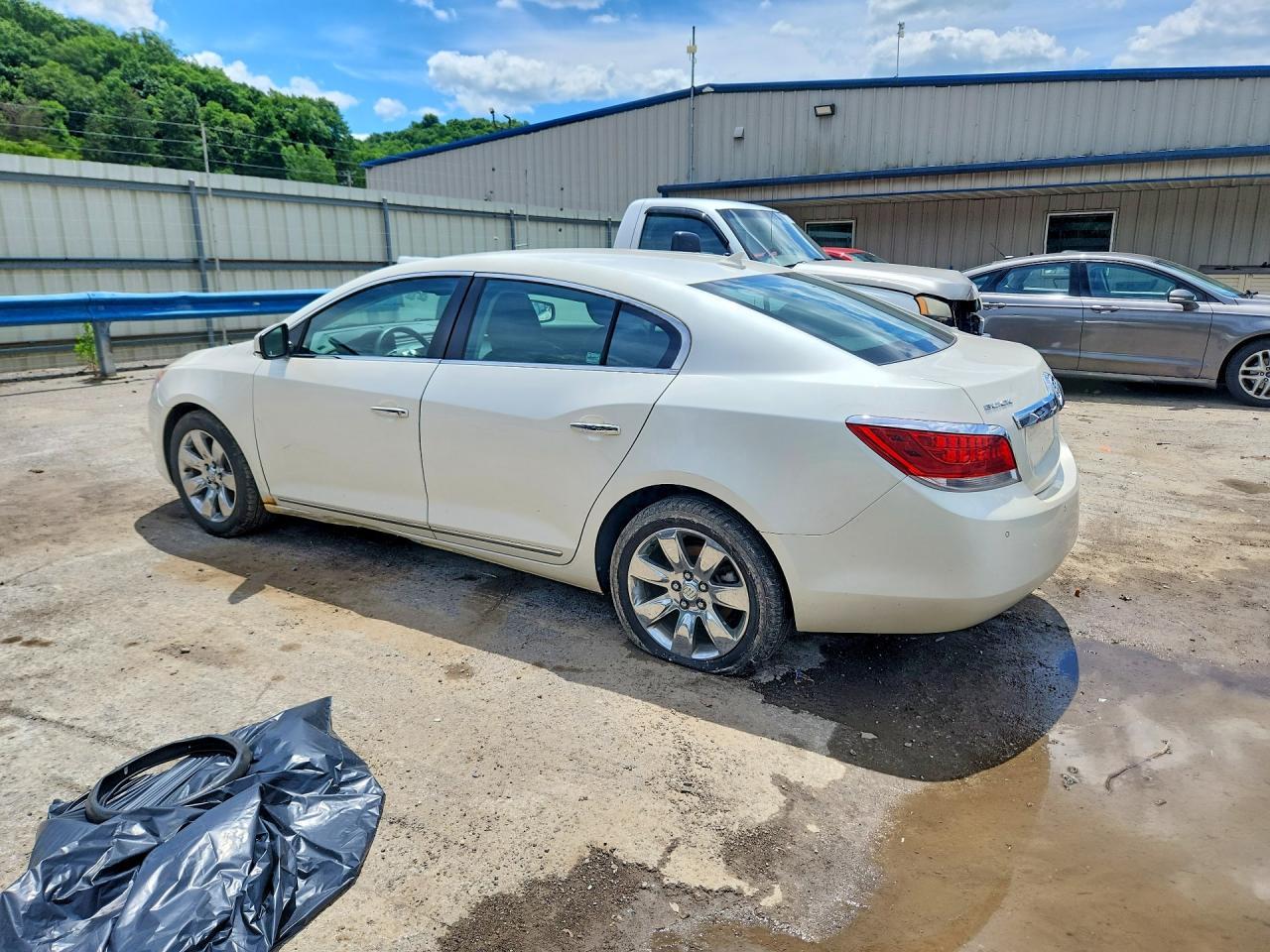 2011 BUICK LACROSSE