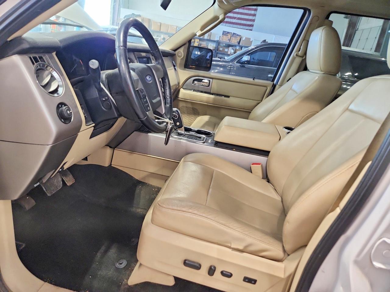 2017 FORD Expedition