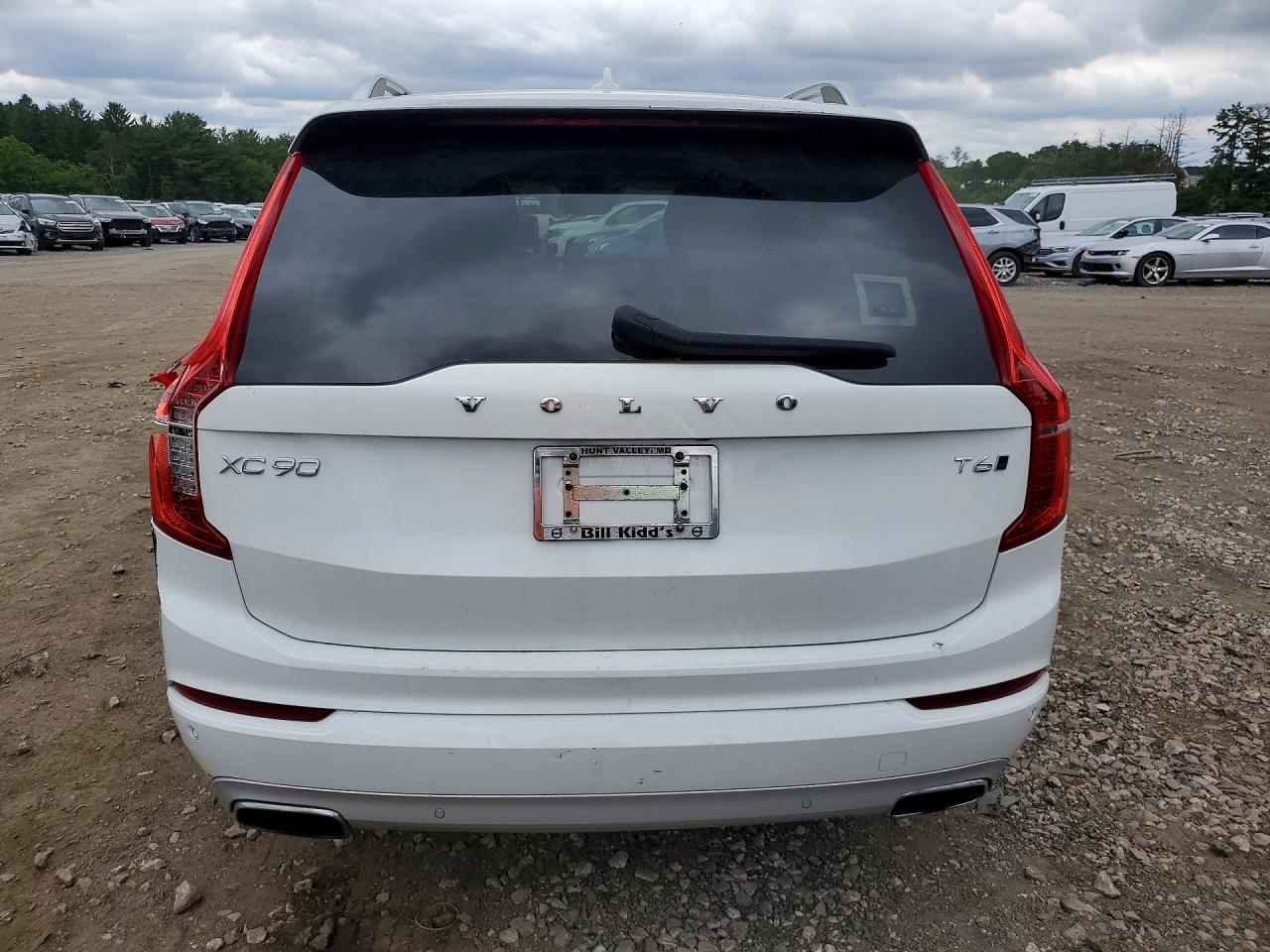 2019 VOLVO XC90