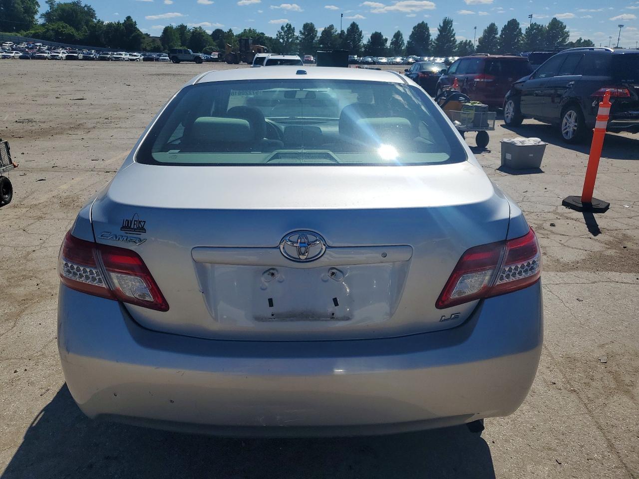 2011 TOYOTA CAMRY