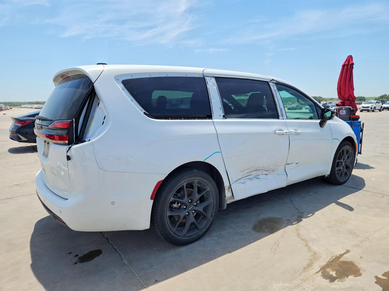 2024 CHRYSLER Pacifica
