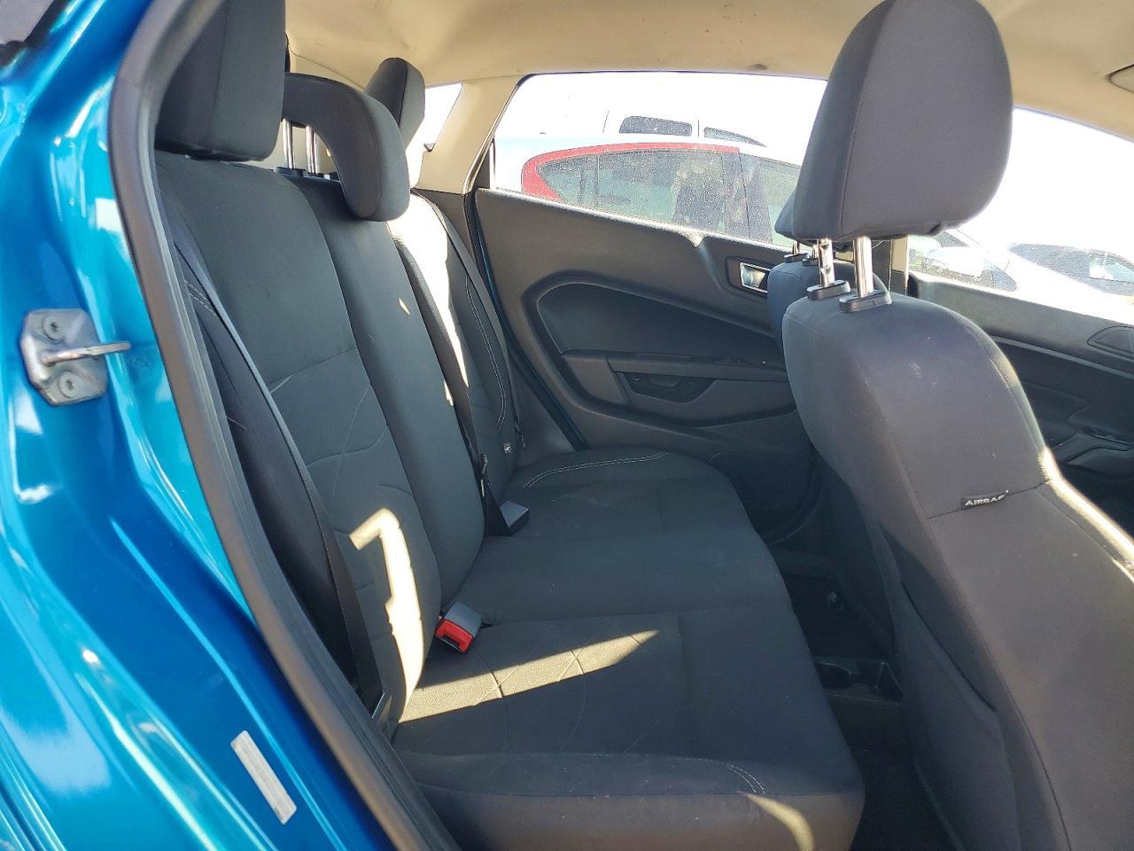 2015 FORD Fiesta