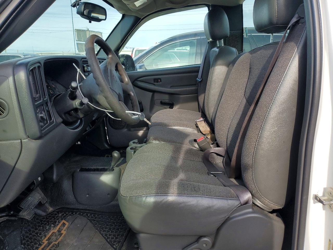 2004 CHEVROLET Silverado