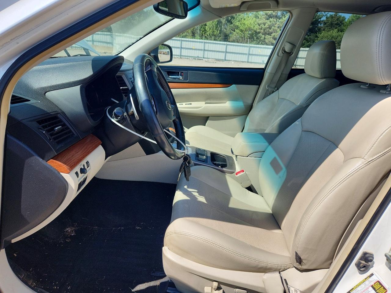 2013 SUBARU Outback