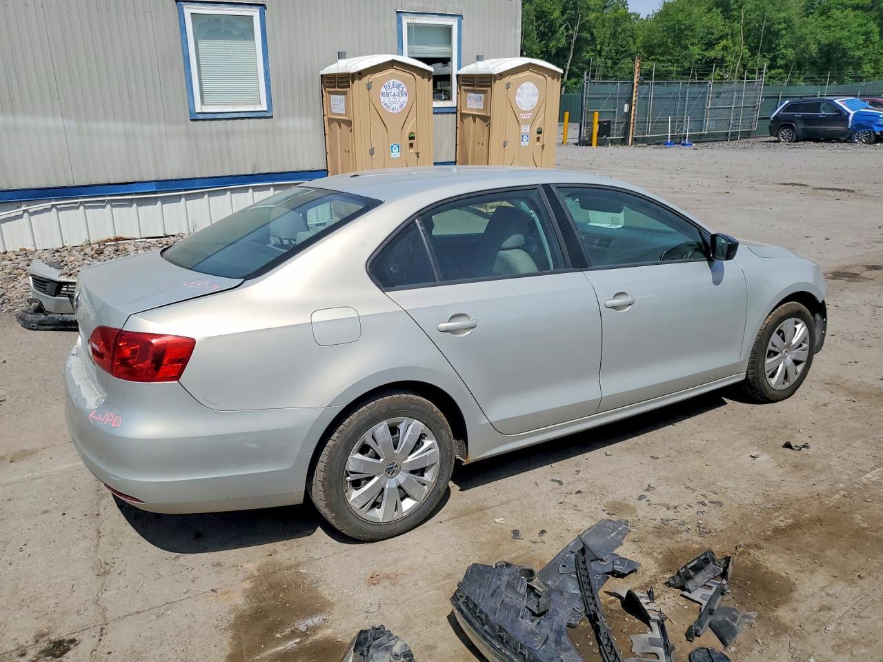 2012 VOLKSWAGEN JETTA