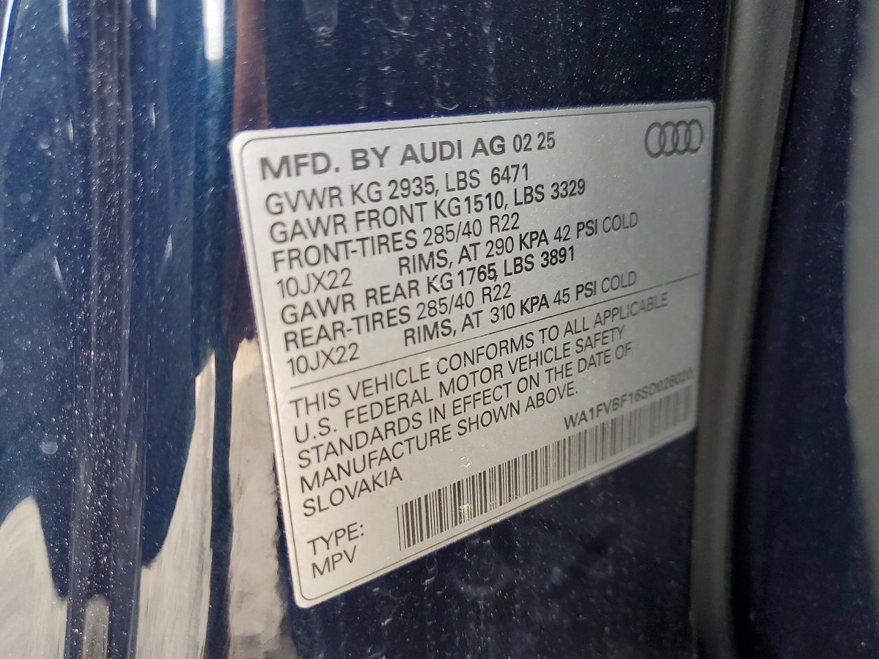 2025 AUDI Q8