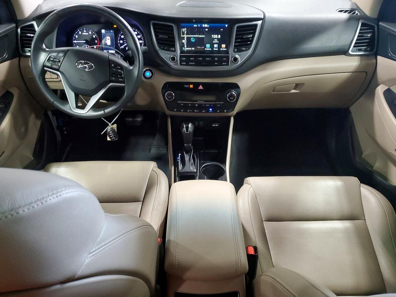 2017 HYUNDAI TUCSON