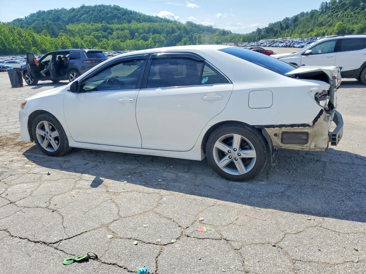 2013 TOYOTA CAMRY