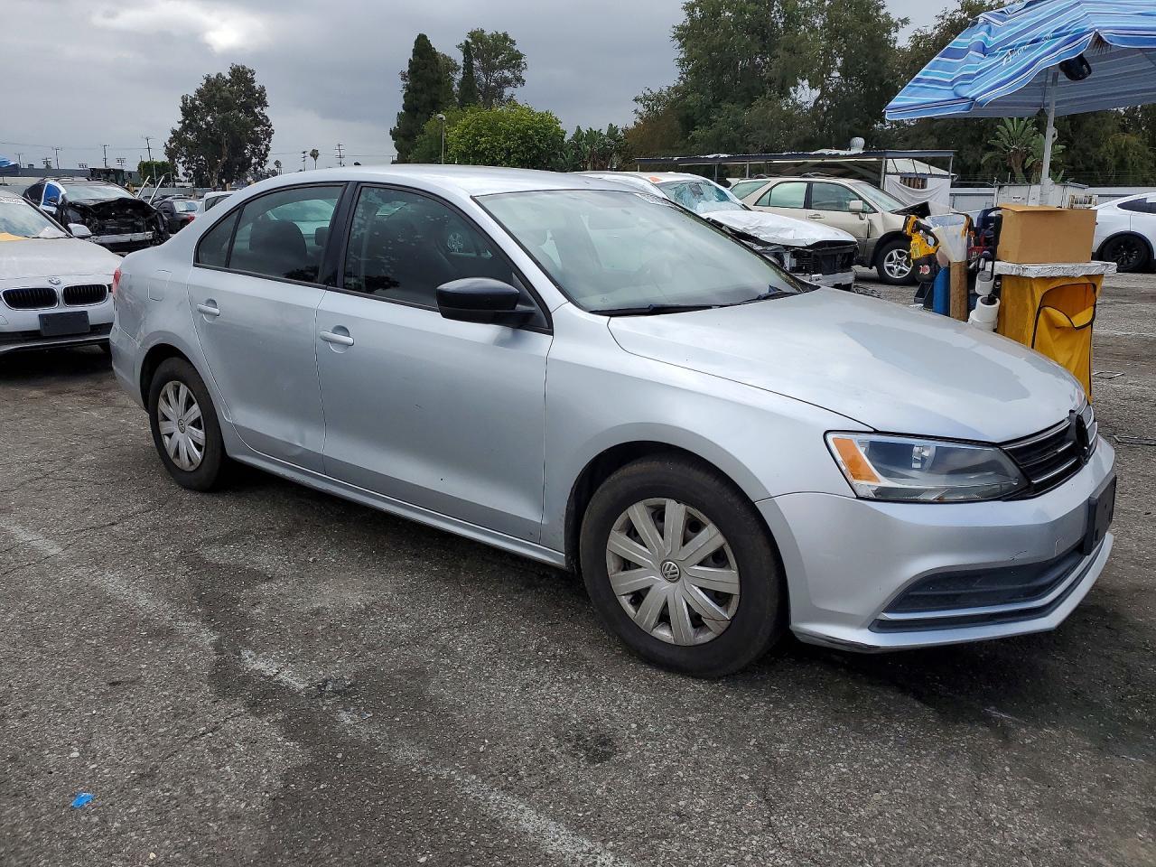 2015 VOLKSWAGEN JETTA
