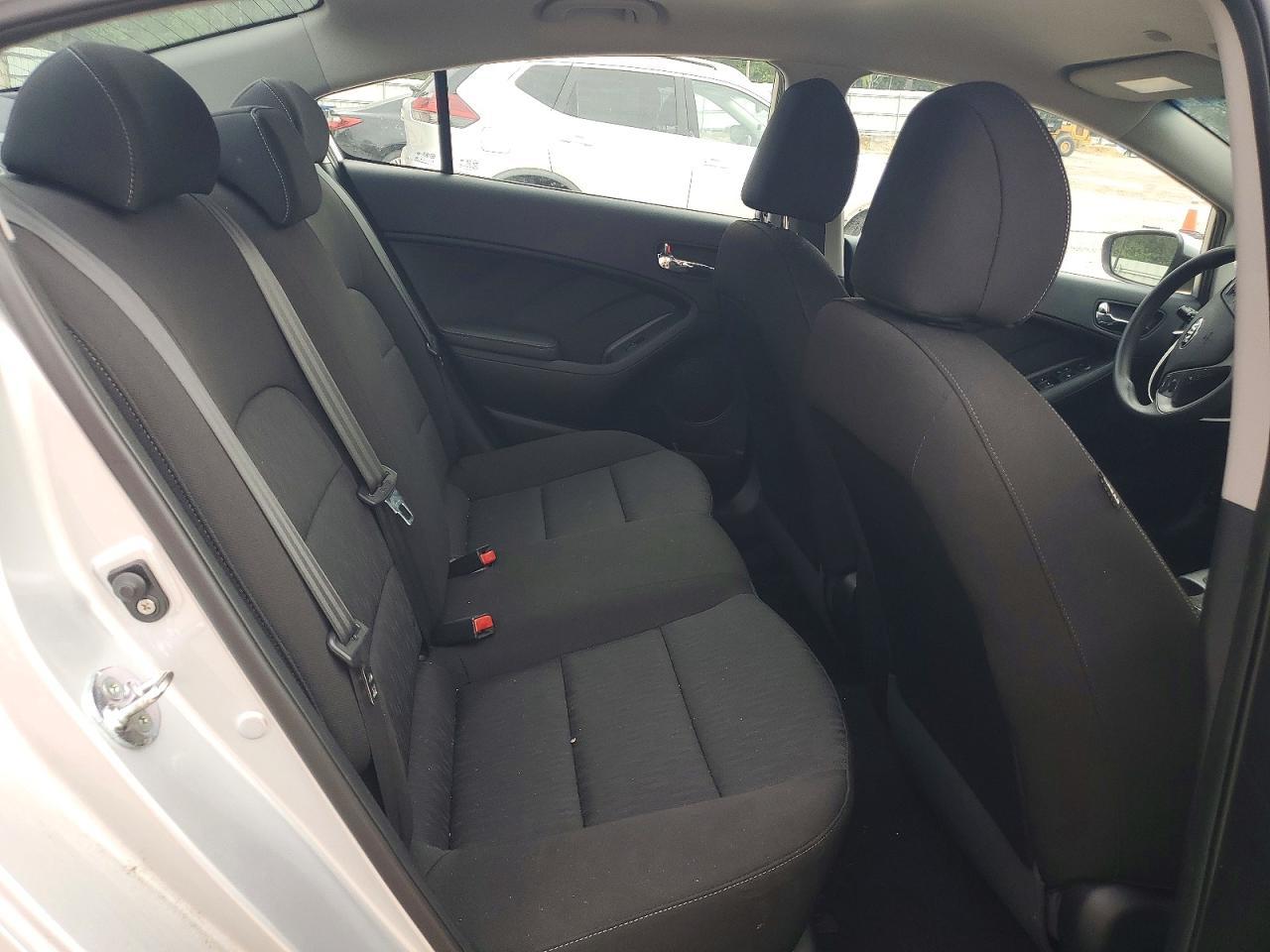 2016 KIA FORTE