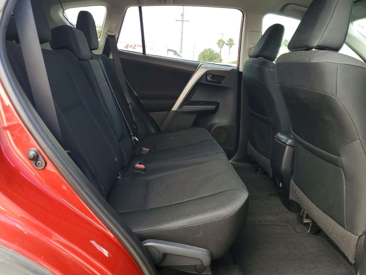 2016 TOYOTA RAV4