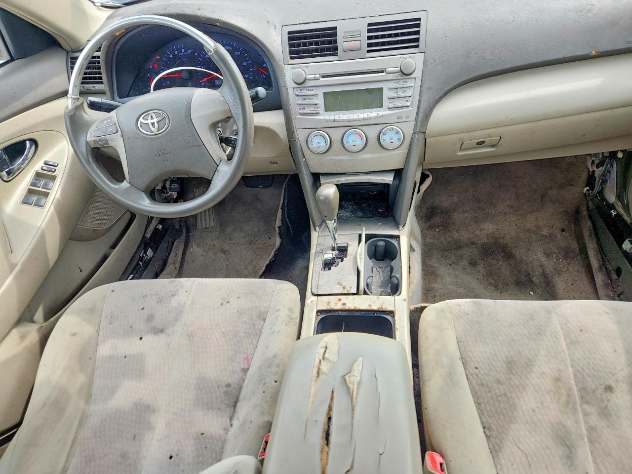 2011 TOYOTA CAMRY