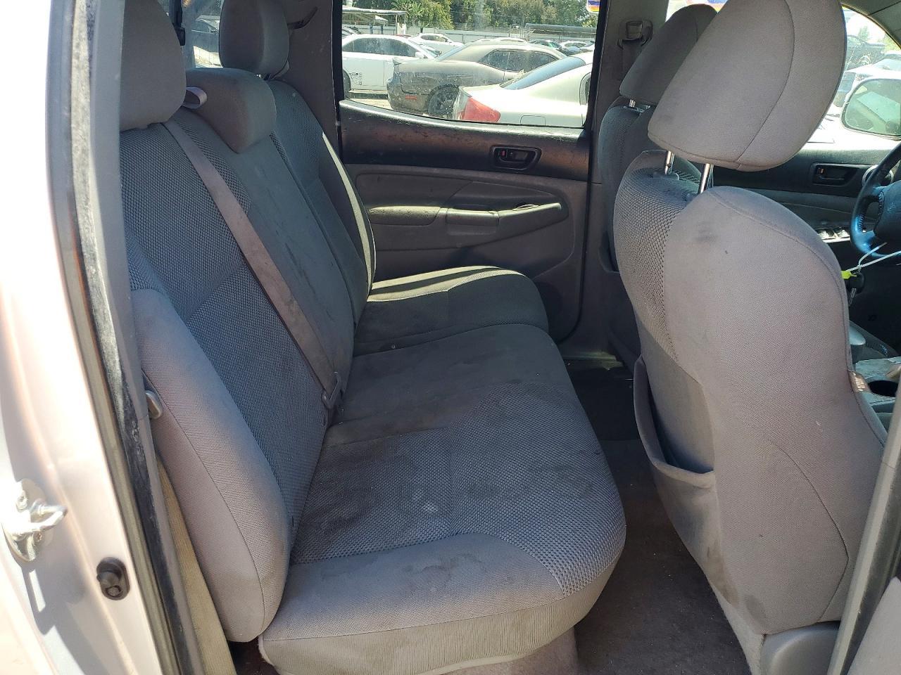 2011 TOYOTA TACOMA