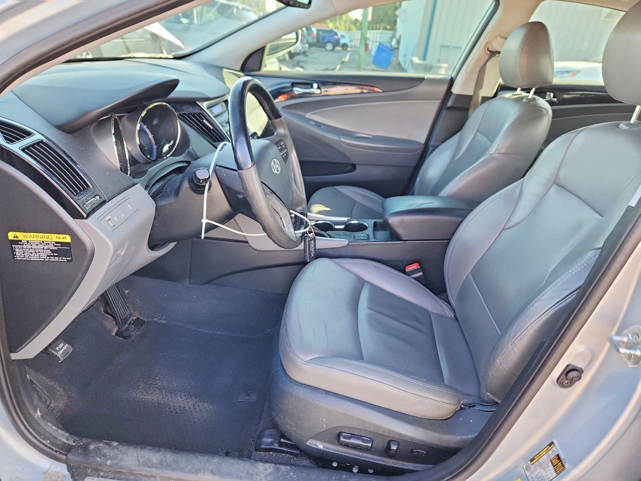 2013 HYUNDAI SONATA