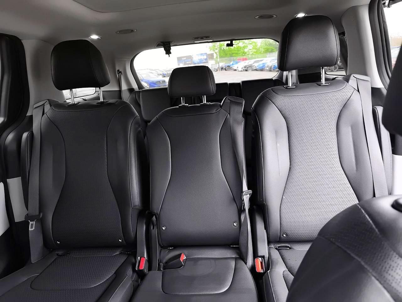 2024 KIA Carnival