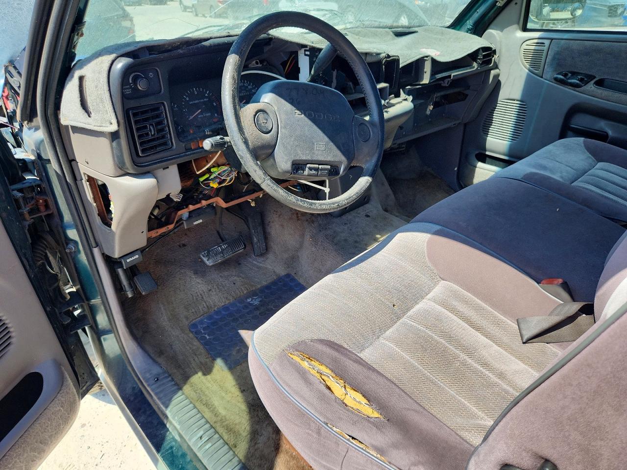 1995 DODGE Ram 2500