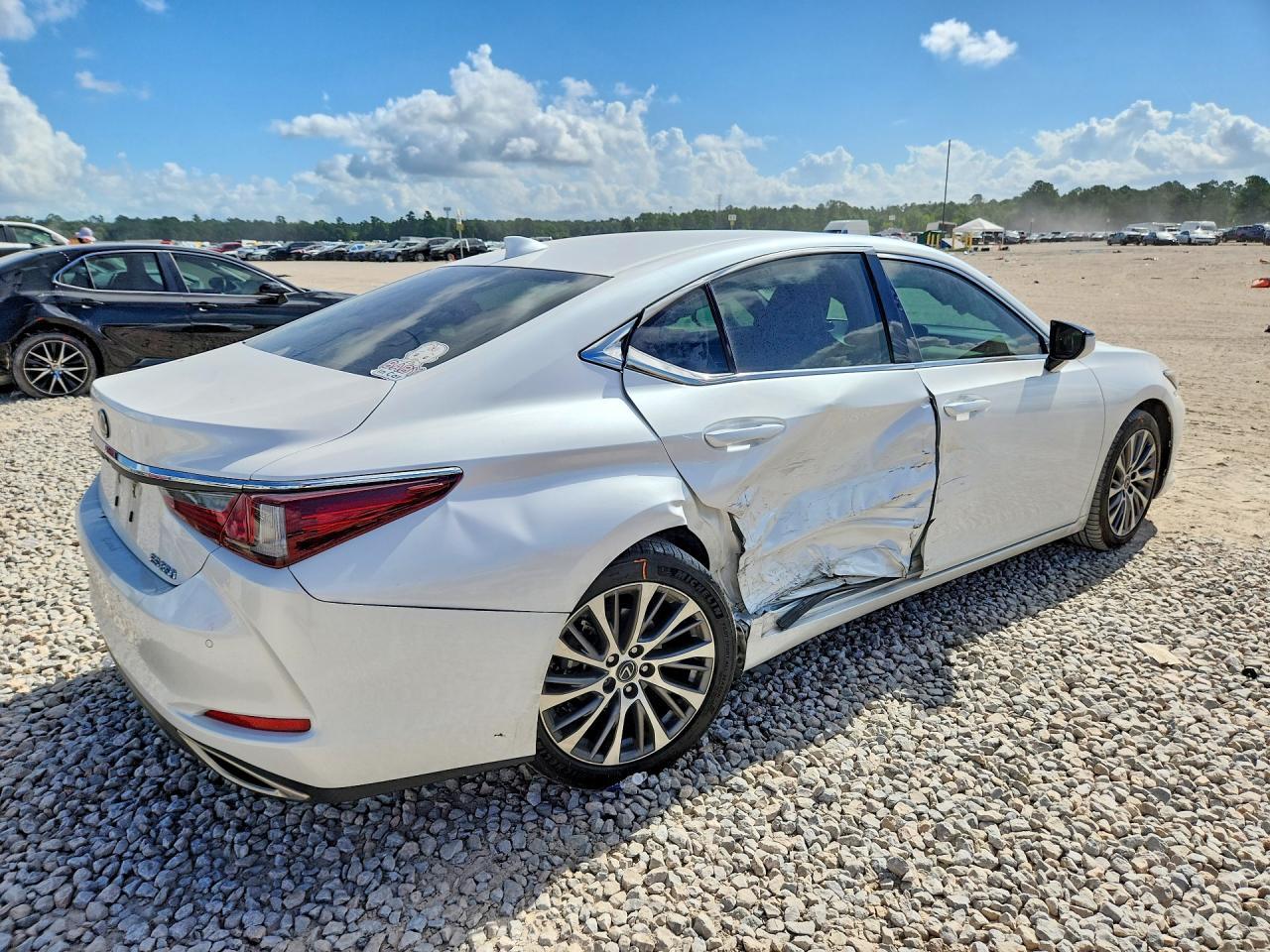 2019 LEXUS ES 350