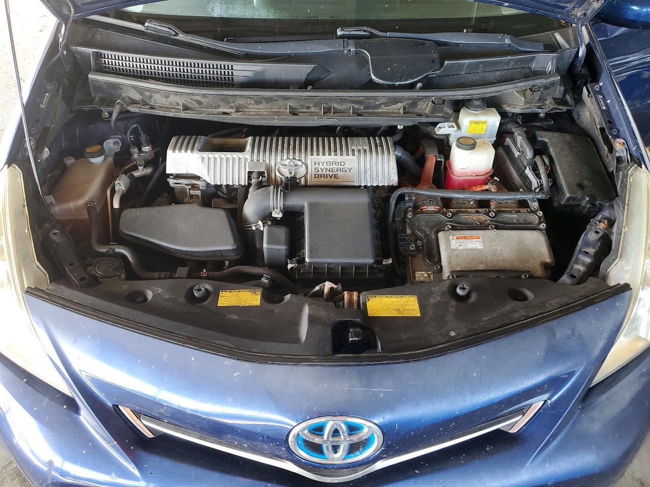 2012 TOYOTA PRIUS V