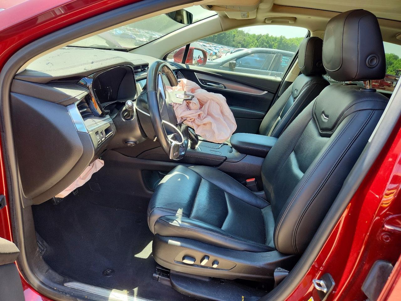 2018 CADILLAC XT5