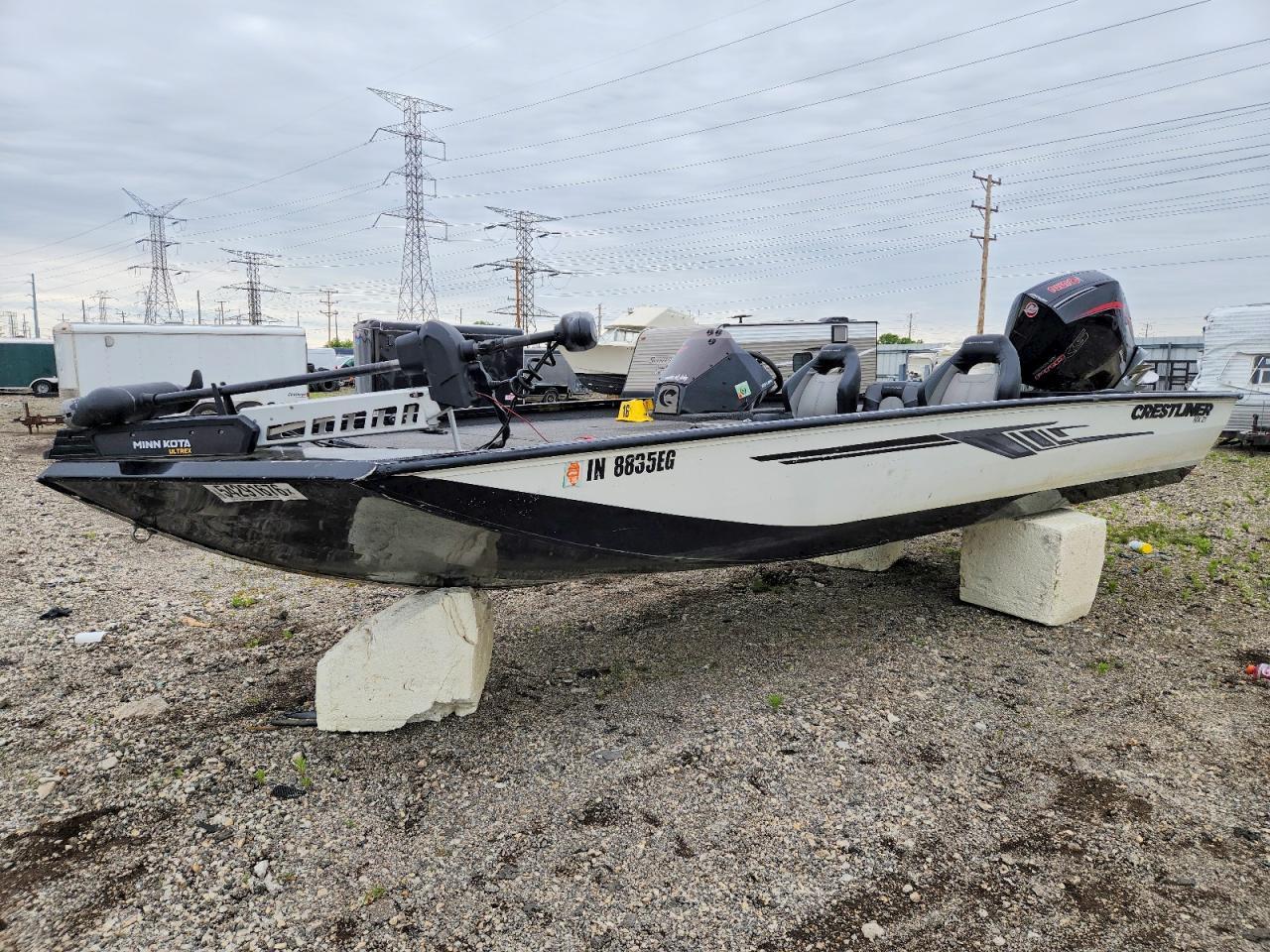 2021 BOAT Crestliner