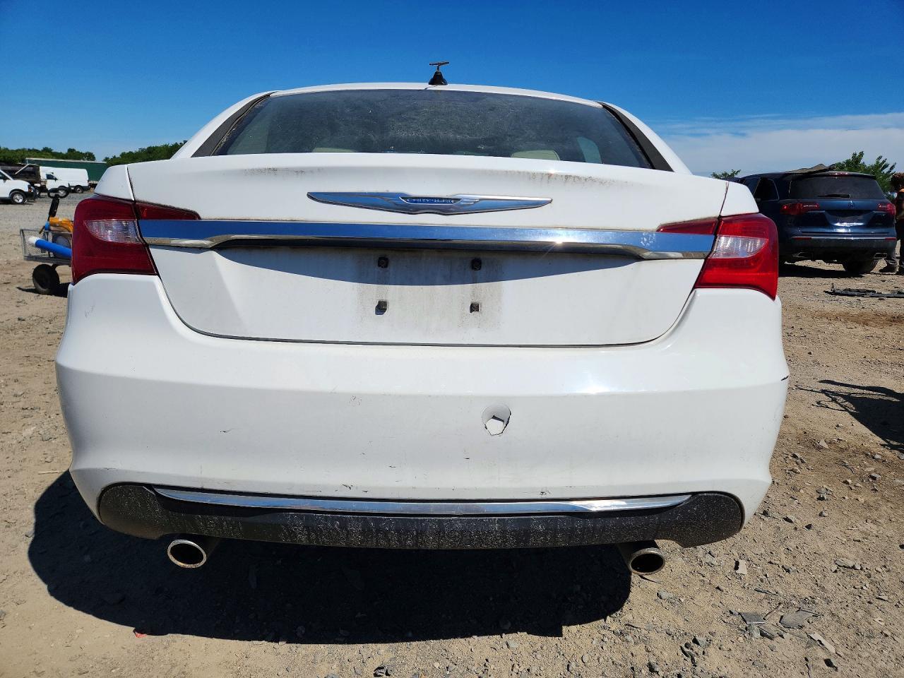 2013 CHRYSLER 200