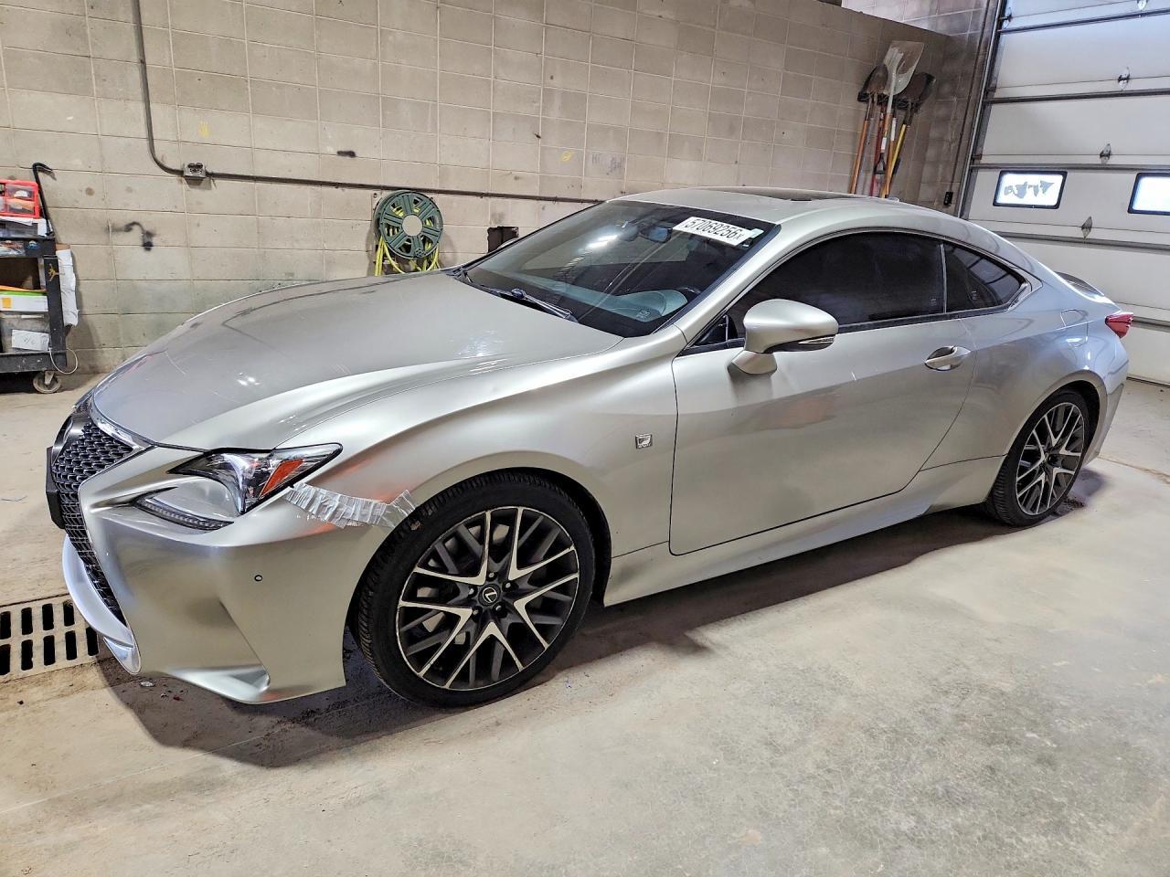 2016 LEXUS RC 200t