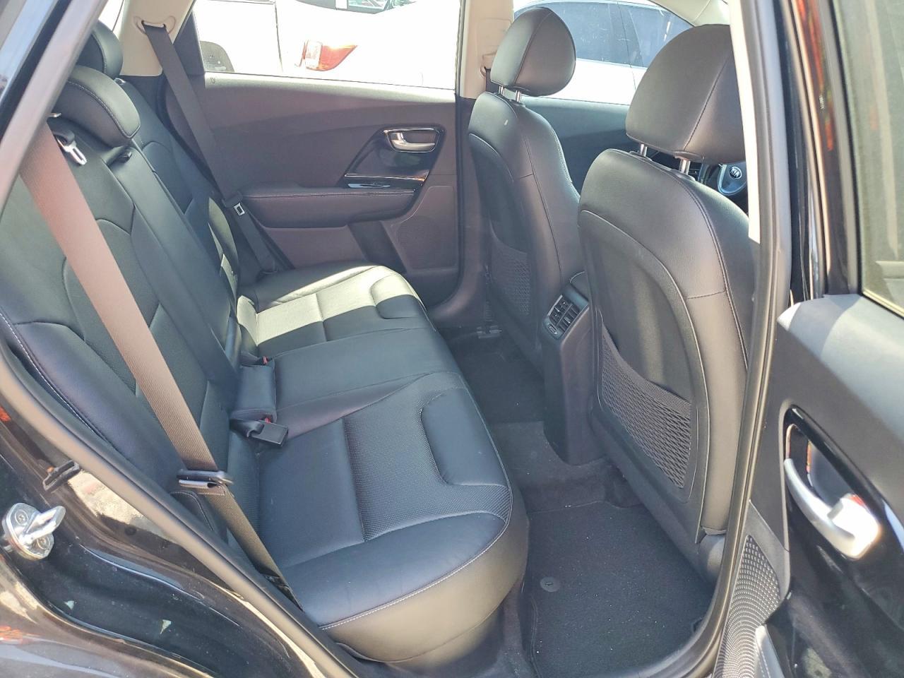 2017 KIA Niro