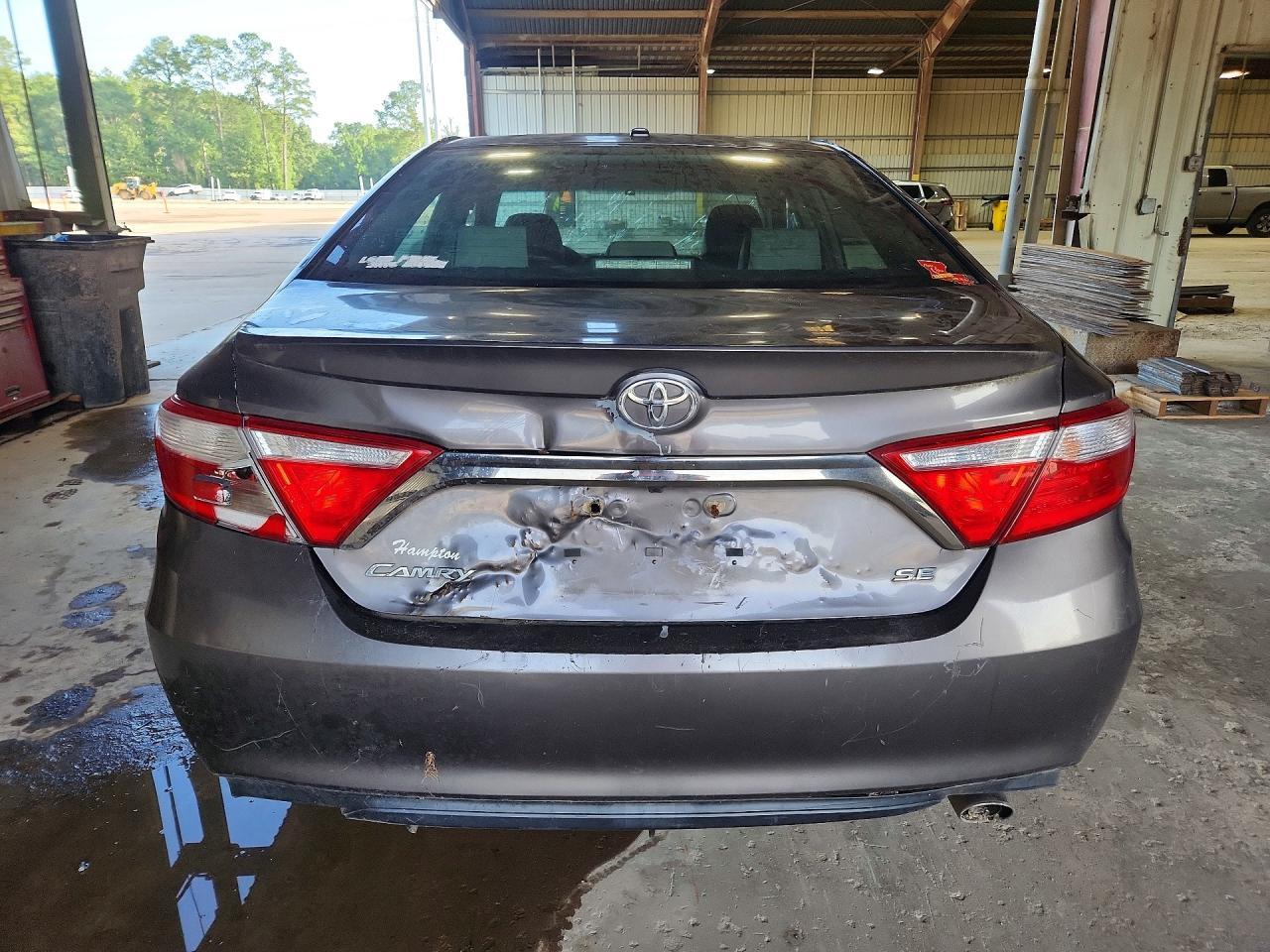 2016 TOYOTA CAMRY