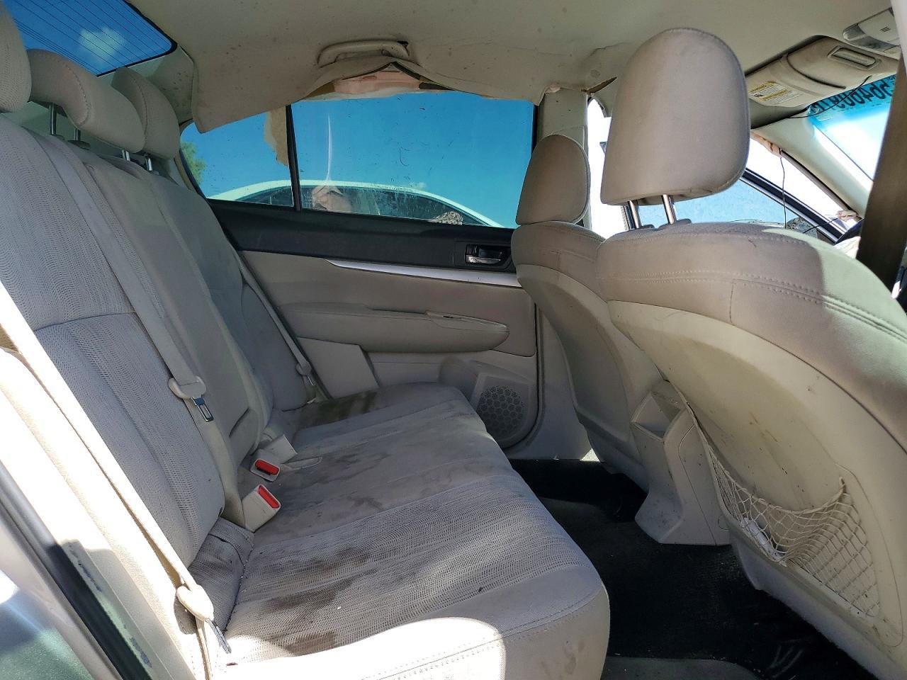 2014 SUBARU Legacy
