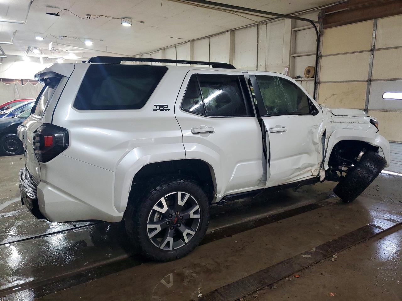 2025 TOYOTA 4Runner