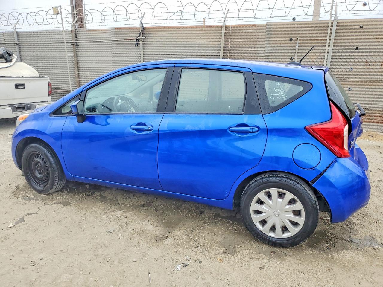 2016 NISSAN Versa Note