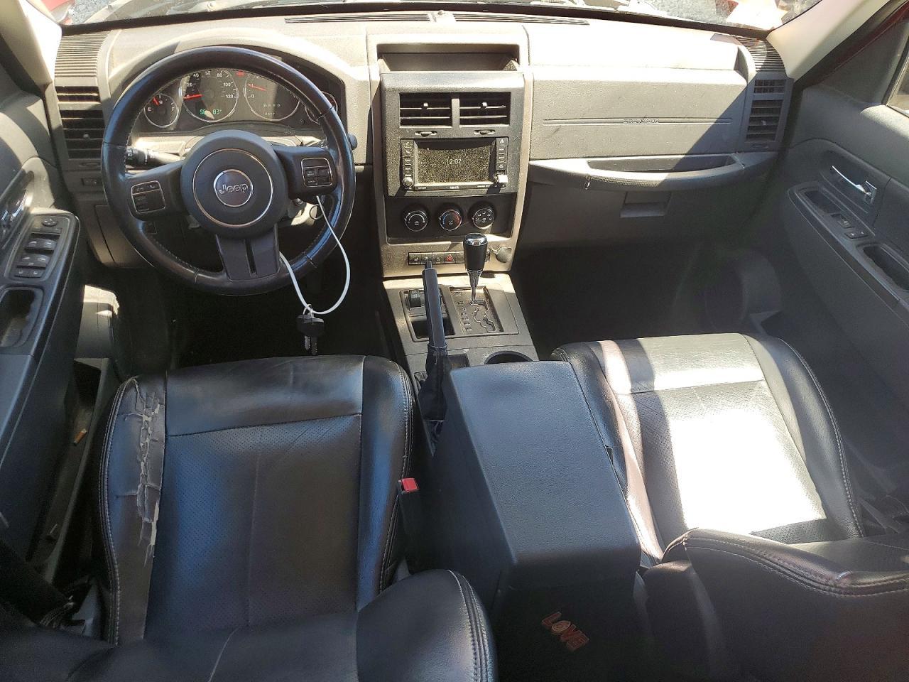 2012 JEEP Liberty