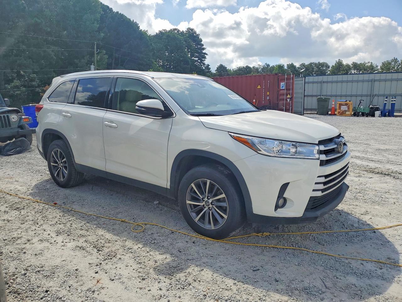 2019 TOYOTA HIGHLANDER
