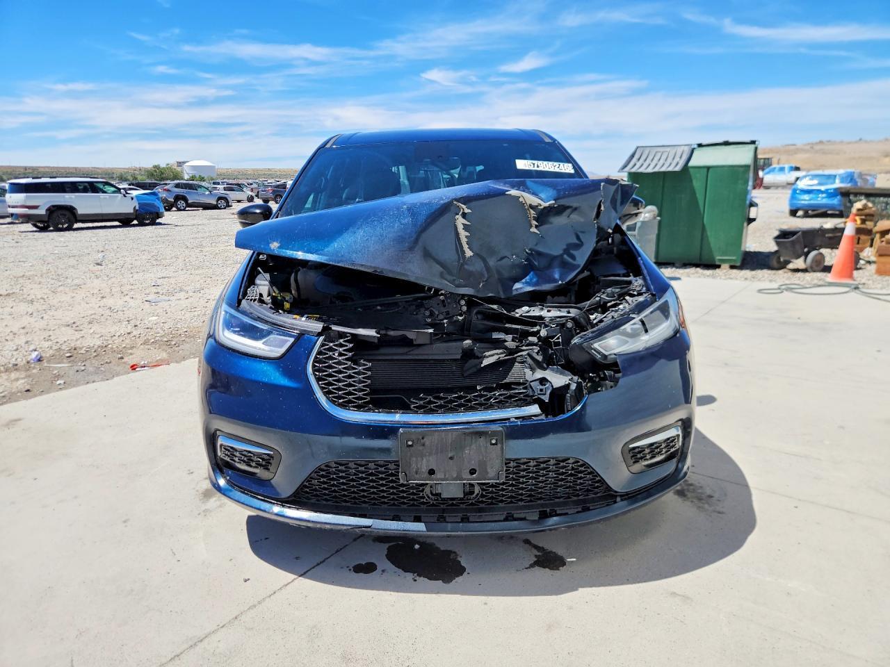 2025 CHRYSLER Pacifica