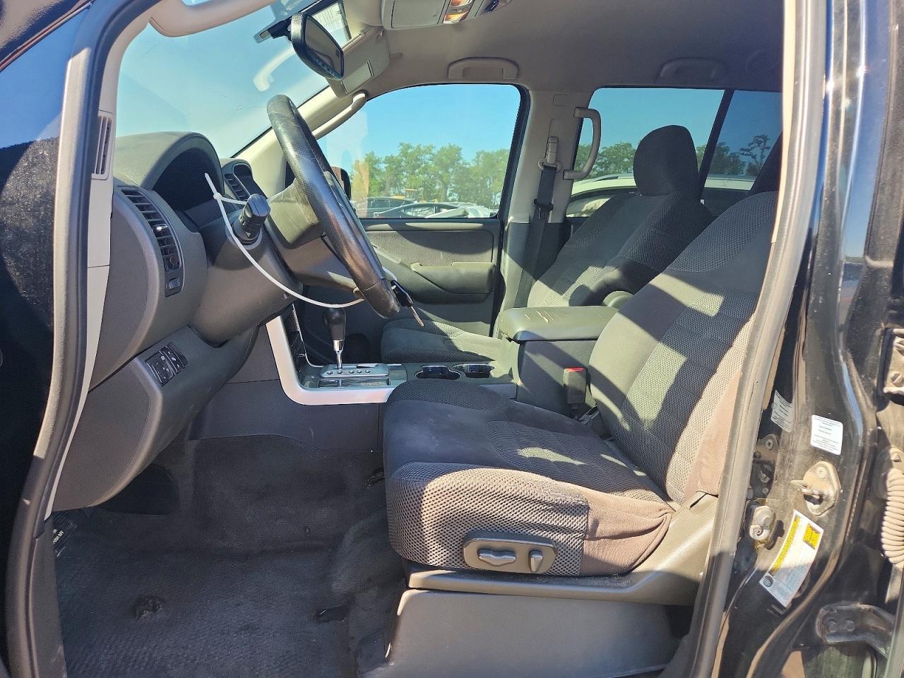 2011 NISSAN PATHFINDER