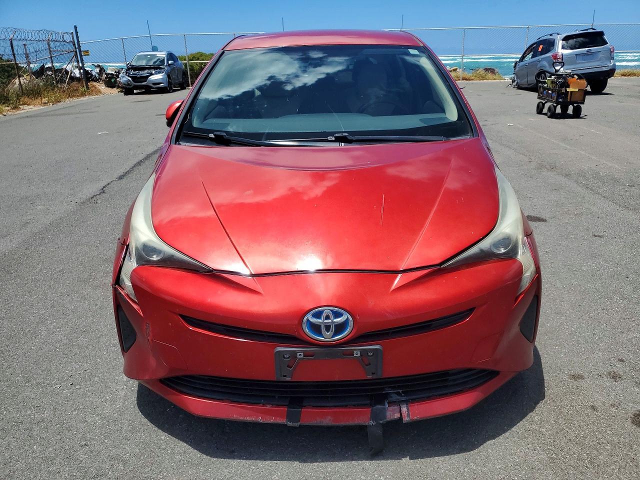 2016 TOYOTA PRIUS