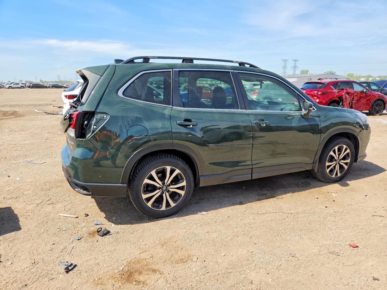 2023 SUBARU FORESTER