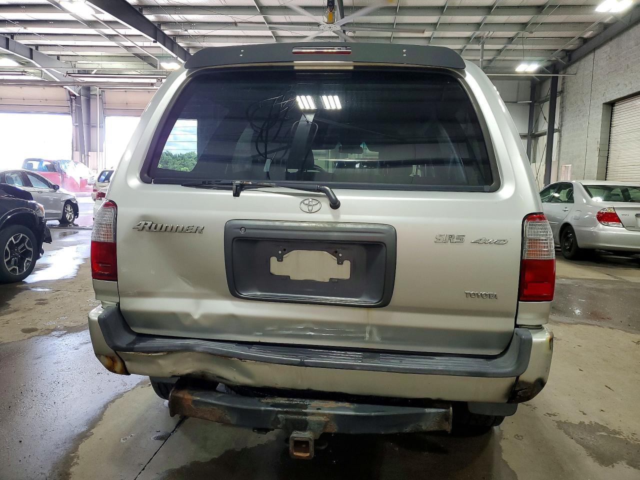 2000 TOYOTA 4Runner