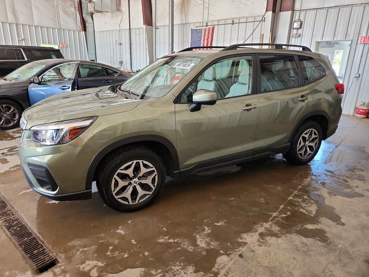 2020 SUBARU FORESTER