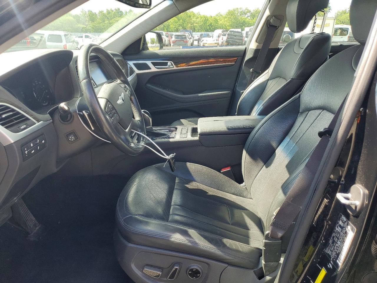 2015 HYUNDAI GENESIS