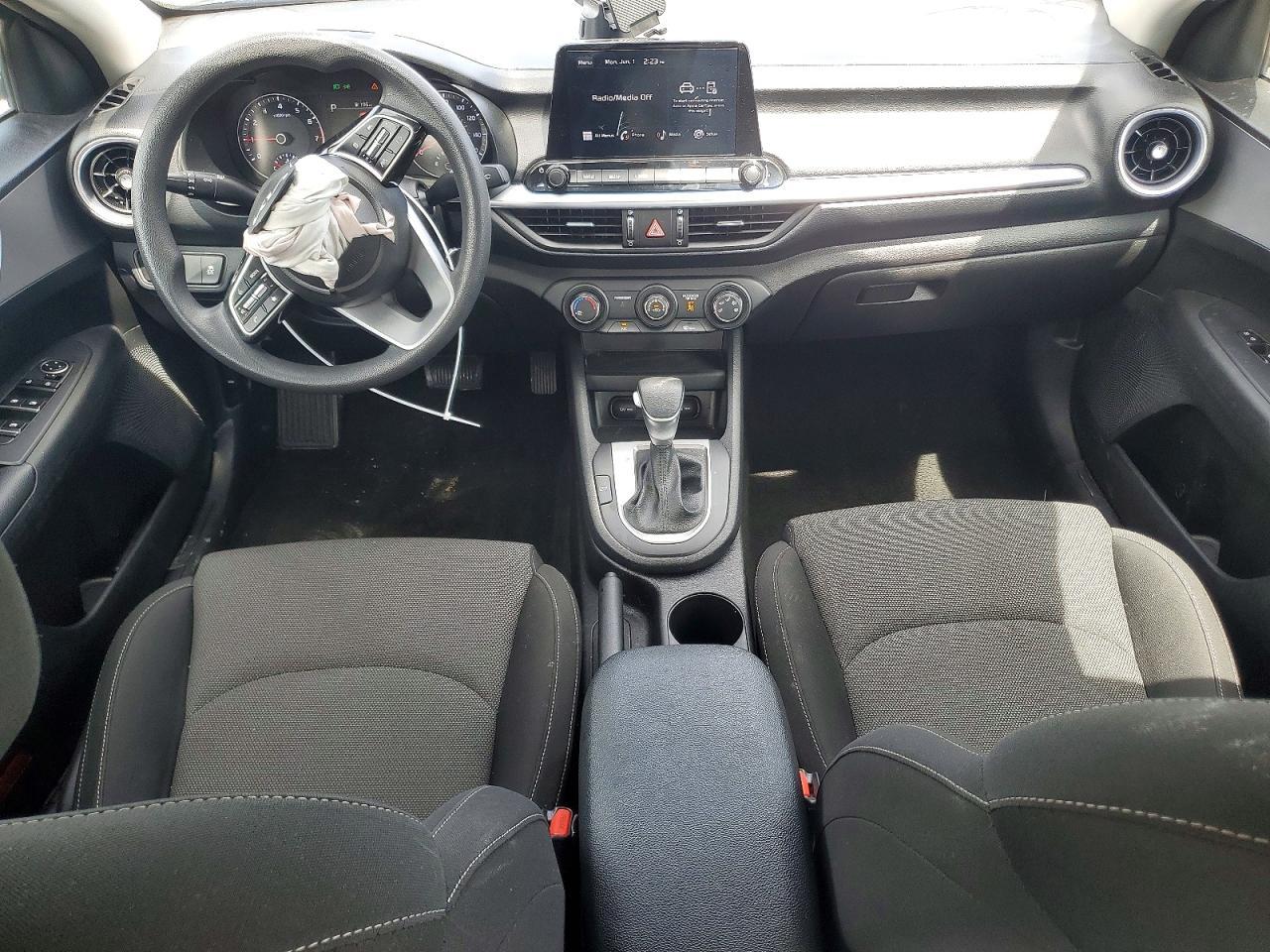2023 KIA FORTE