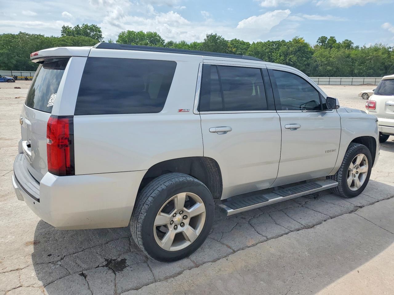 2016 CHEVROLET Tahoe
