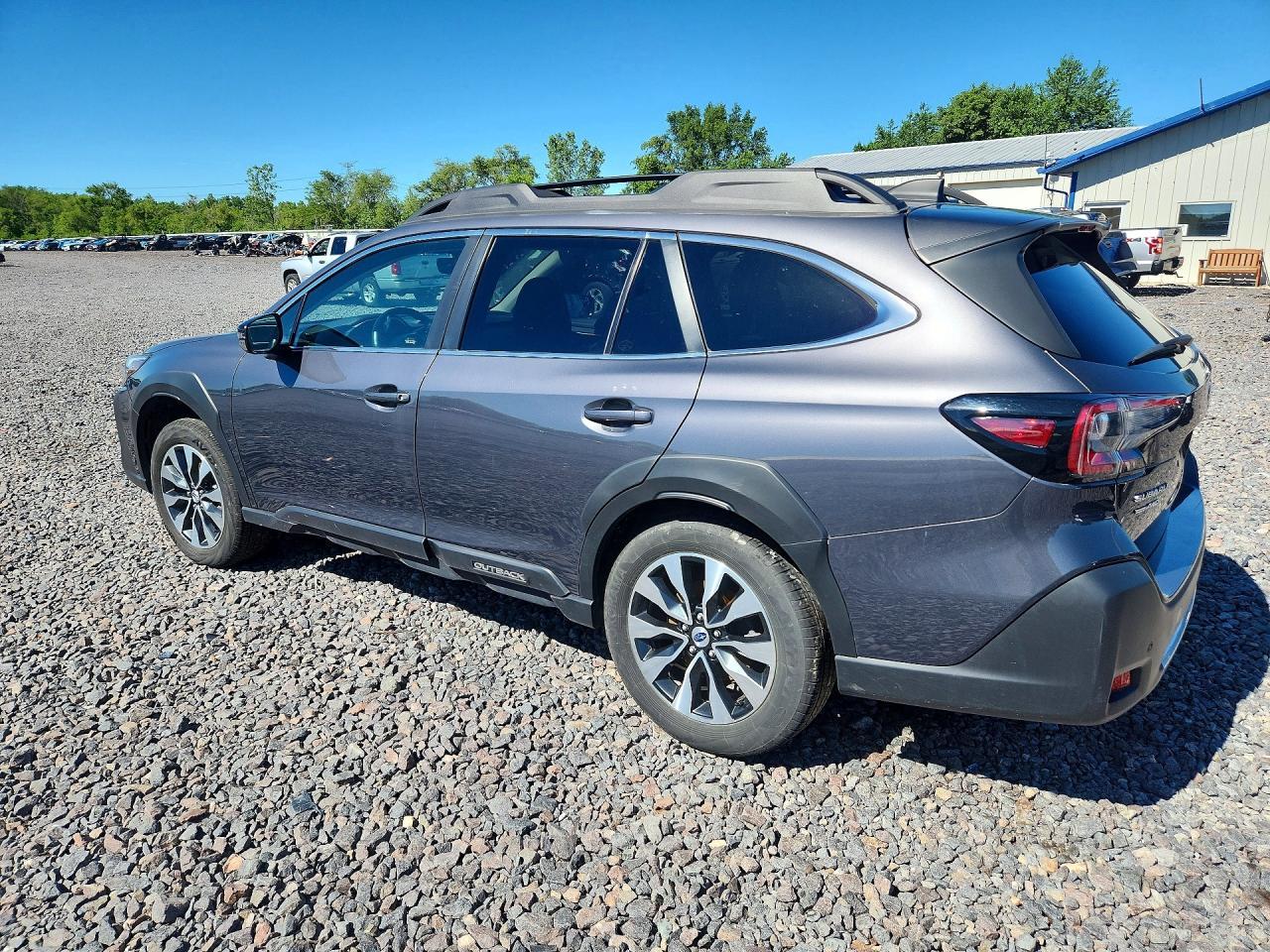 2023 SUBARU Outback