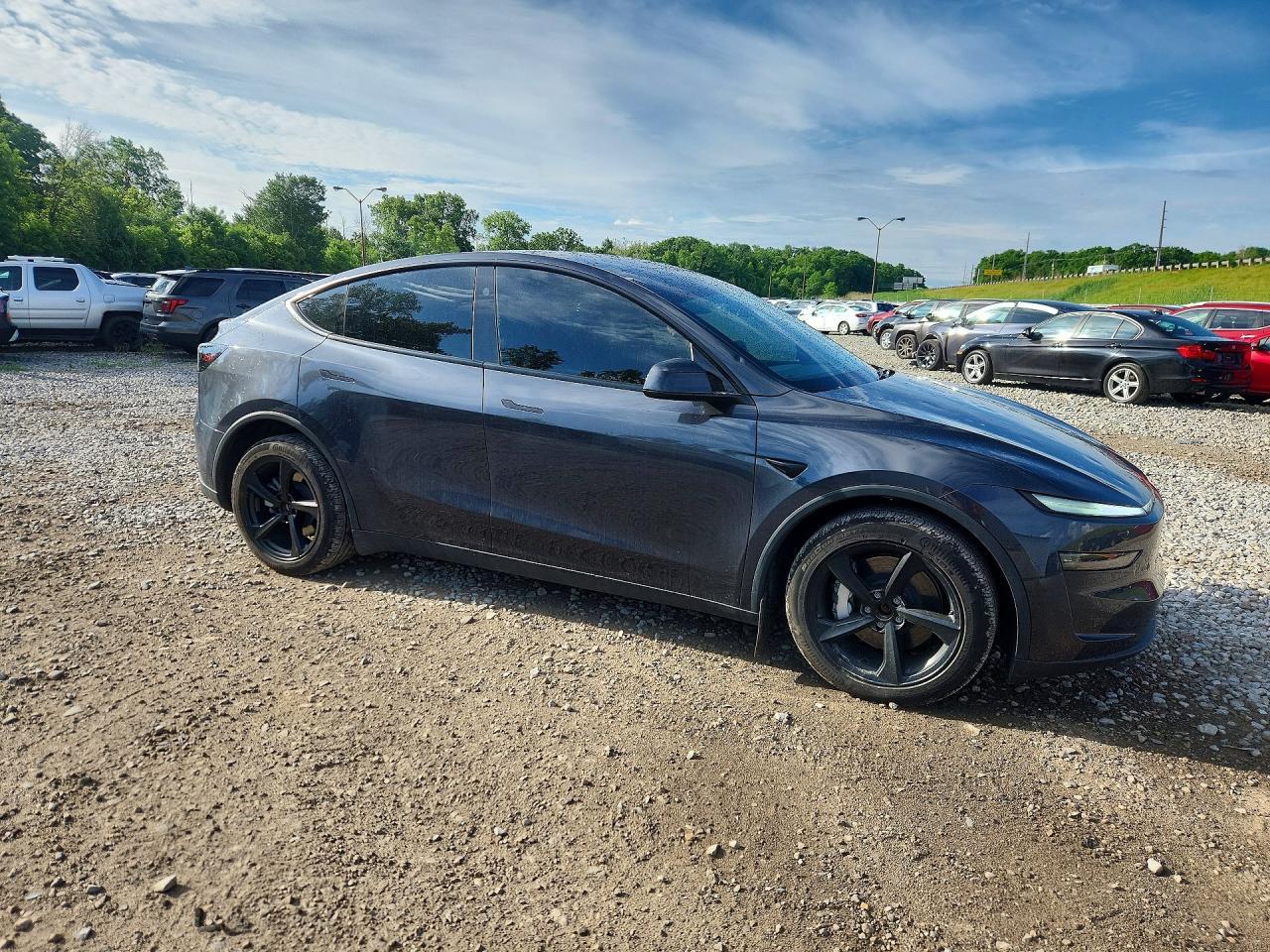 2026 TESLA MODEL Y