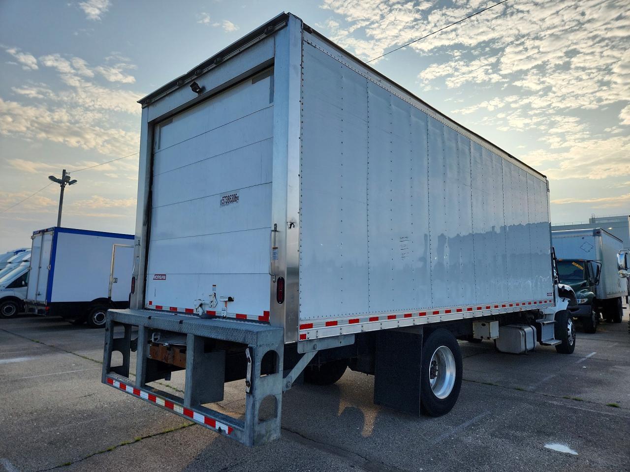 2024 FREIGHTLINER M2