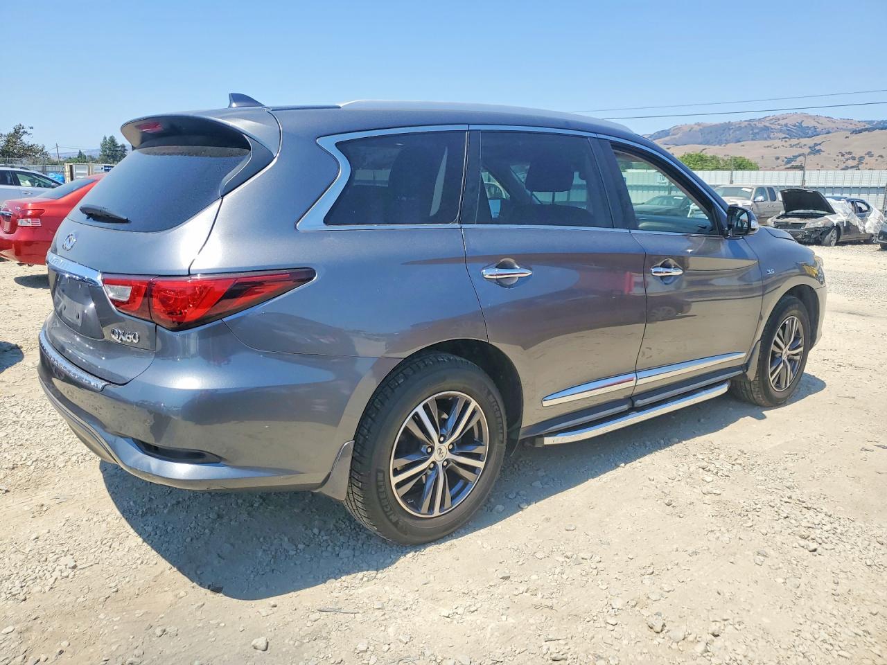 2017 INFINITI QX60